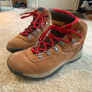 Women’s Columbia Hiking Boot